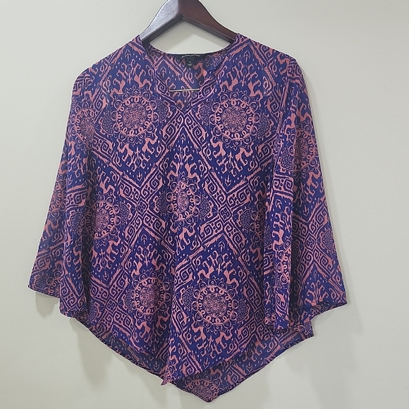Banana Republic Purple and Pink Asymmetrical 3/4 Sleeve Blouse - Picture 1 of 10